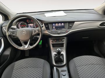 Car image 11