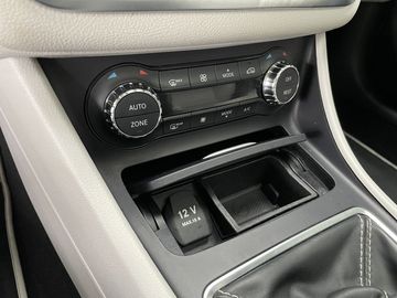 Car image 37