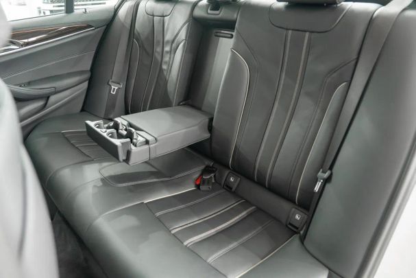 BMW 520d 140 kW image number 23