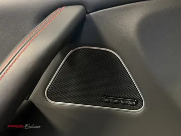 Car image 38