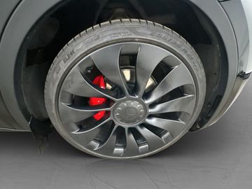 Car image 33