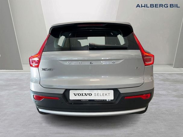 Volvo XC40 B4 Core 147 kW image number 6