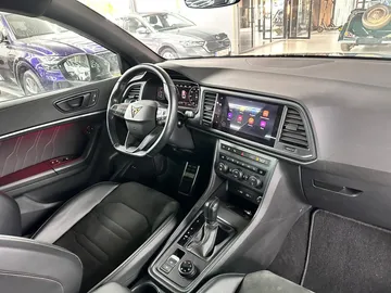 Car image 33