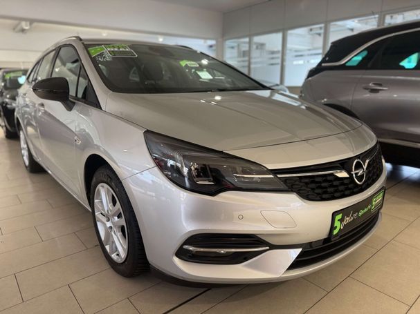 Opel Astra 1.2 Turbo Sports Tourer Edition 107 kW image number 2