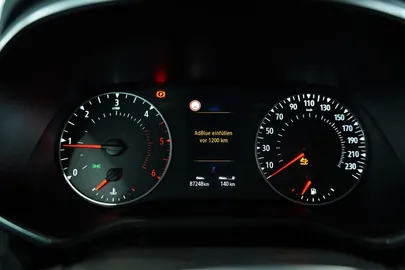 Car image 32