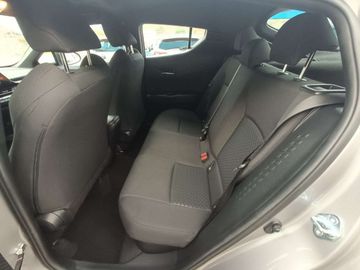 Car image 10