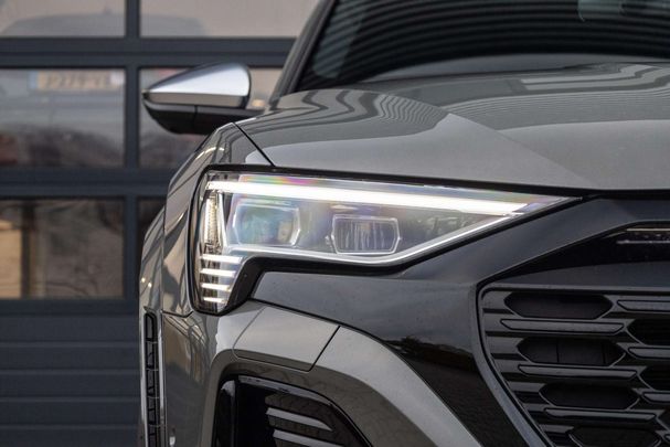 Audi SQ8 quattro e-tron 370 kW image number 8