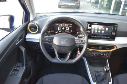 Car image 13