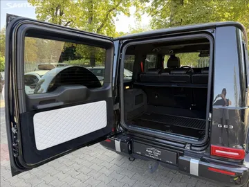 Car image 29