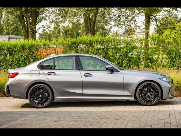 BMW 320d M Sport 140 kW image number 2