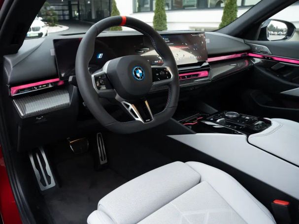 BMW i5 M60 xDrive 440 kW image number 4