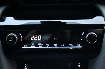 Car image 33