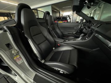 Car image 29