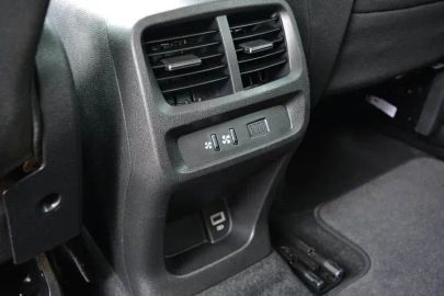 Car image 37