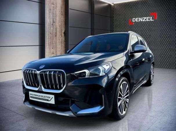 BMW iX1 xDrive30 200 kW image number 2