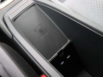 Car image 36