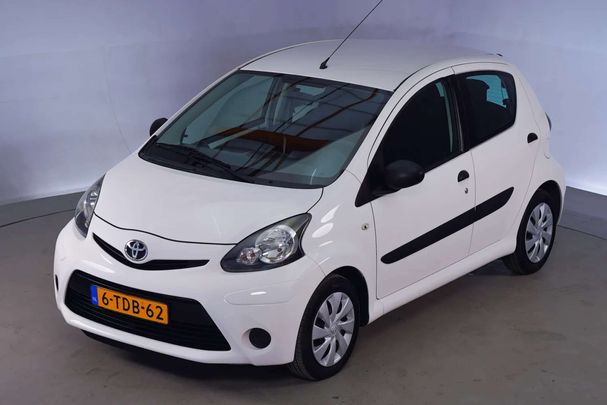 Toyota Aygo 50 kW image number 10