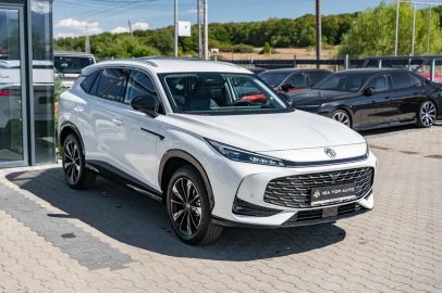Car image 32