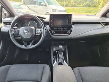 Car image 11