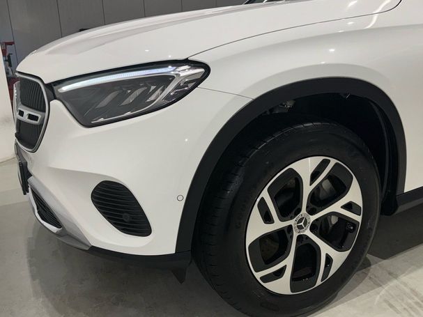 Mercedes-Benz GLC 300 de Avantgarde 245 kW image number 7