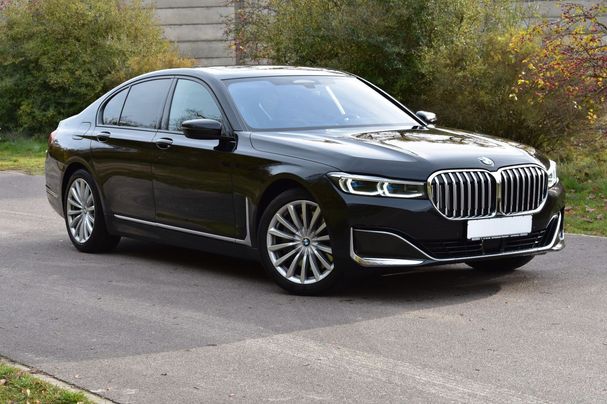 BMW 740d xDrive 250 kW image number 1