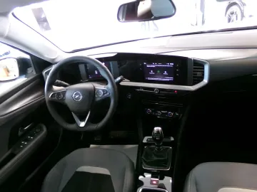 Car image 21