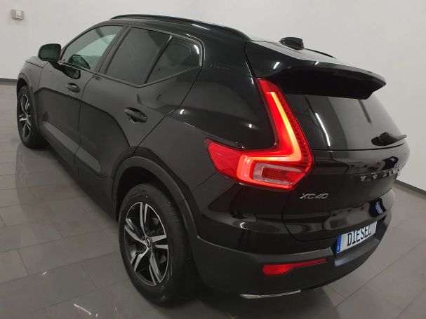 Volvo XC40 D3 110 kW image number 3