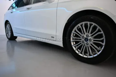 Car image 35