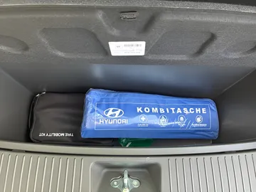 Car image 28