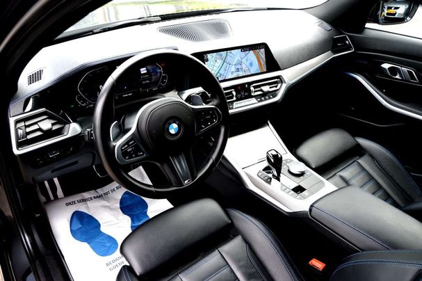 BMW 330 185 kW image number 26