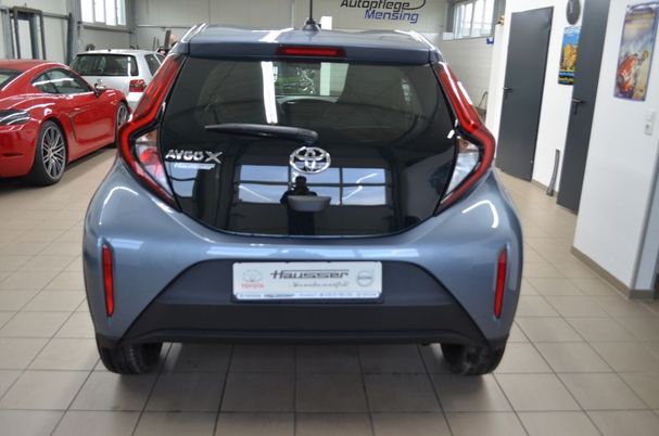 Toyota Aygo X 53 kW image number 8