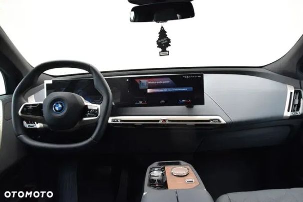 BMW iX xDrive50 385 kW image number 28