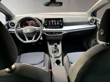 Car image 12