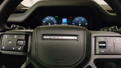 Car image 35