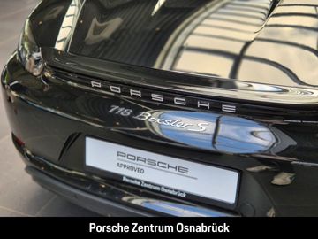 Car image 37