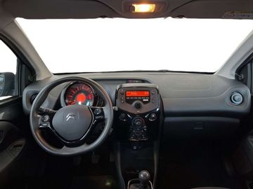 Car image 14