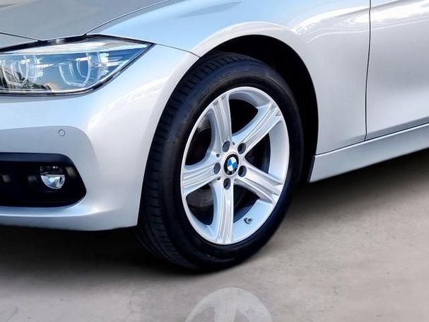 BMW 320i Touring xDrive 135 kW image number 6