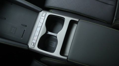 Car image 49