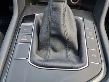 Car image 38