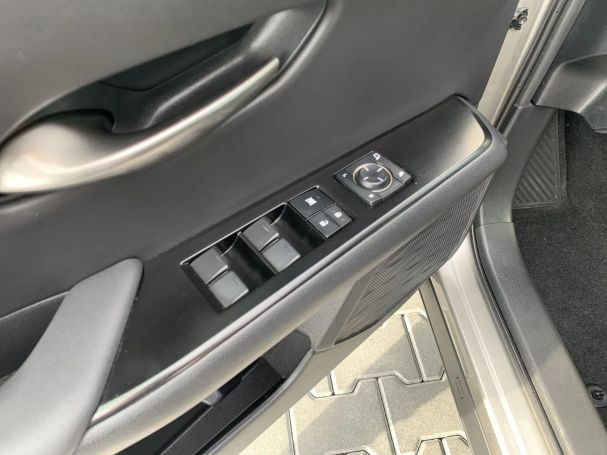 Lexus UX 135 kW image number 20