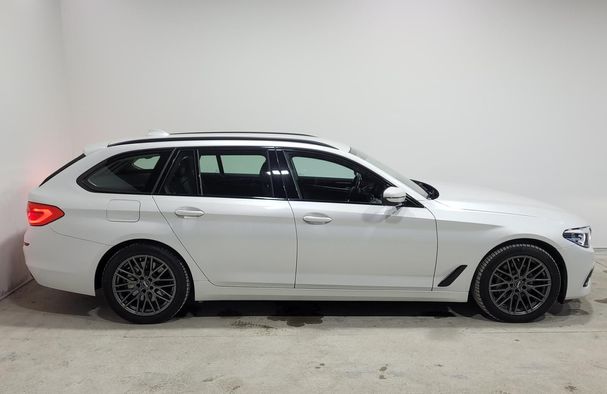 BMW 530d Touring xDrive 195 kW image number 6