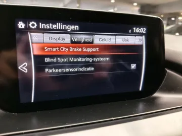 Car image 29
