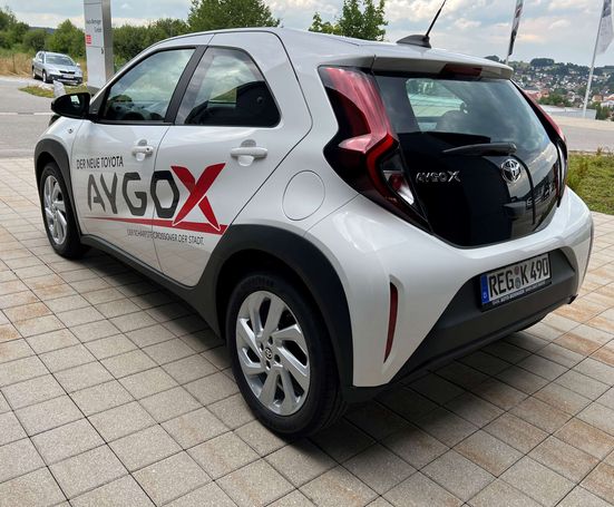 Toyota Aygo X 53 kW image number 4