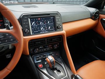 Car image 30