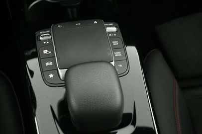 Car image 33