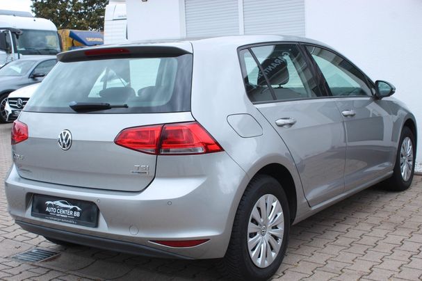 Volkswagen Golf 63 kW image number 11