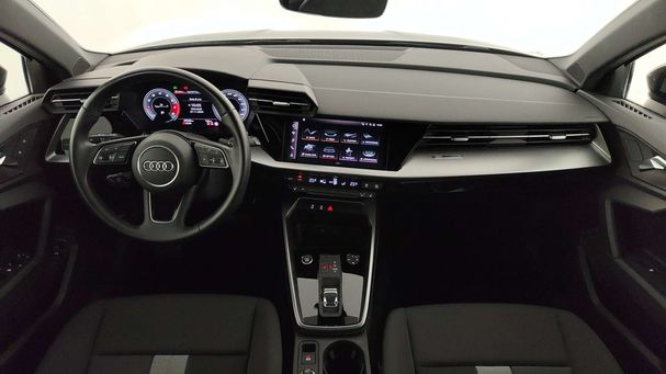 Audi A3 30 TFSI S tronic Business 81 kW image number 9