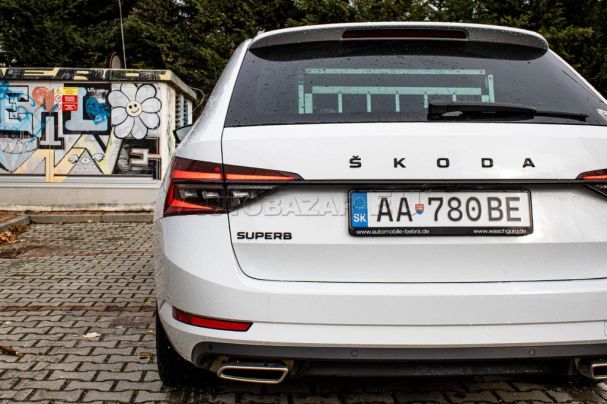 Skoda Superb Combi 2.0 TSI 4x4 DSG Sportline 200 kW image number 15