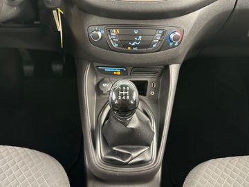 Car image 31