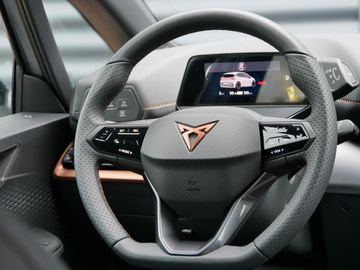 Car image 26